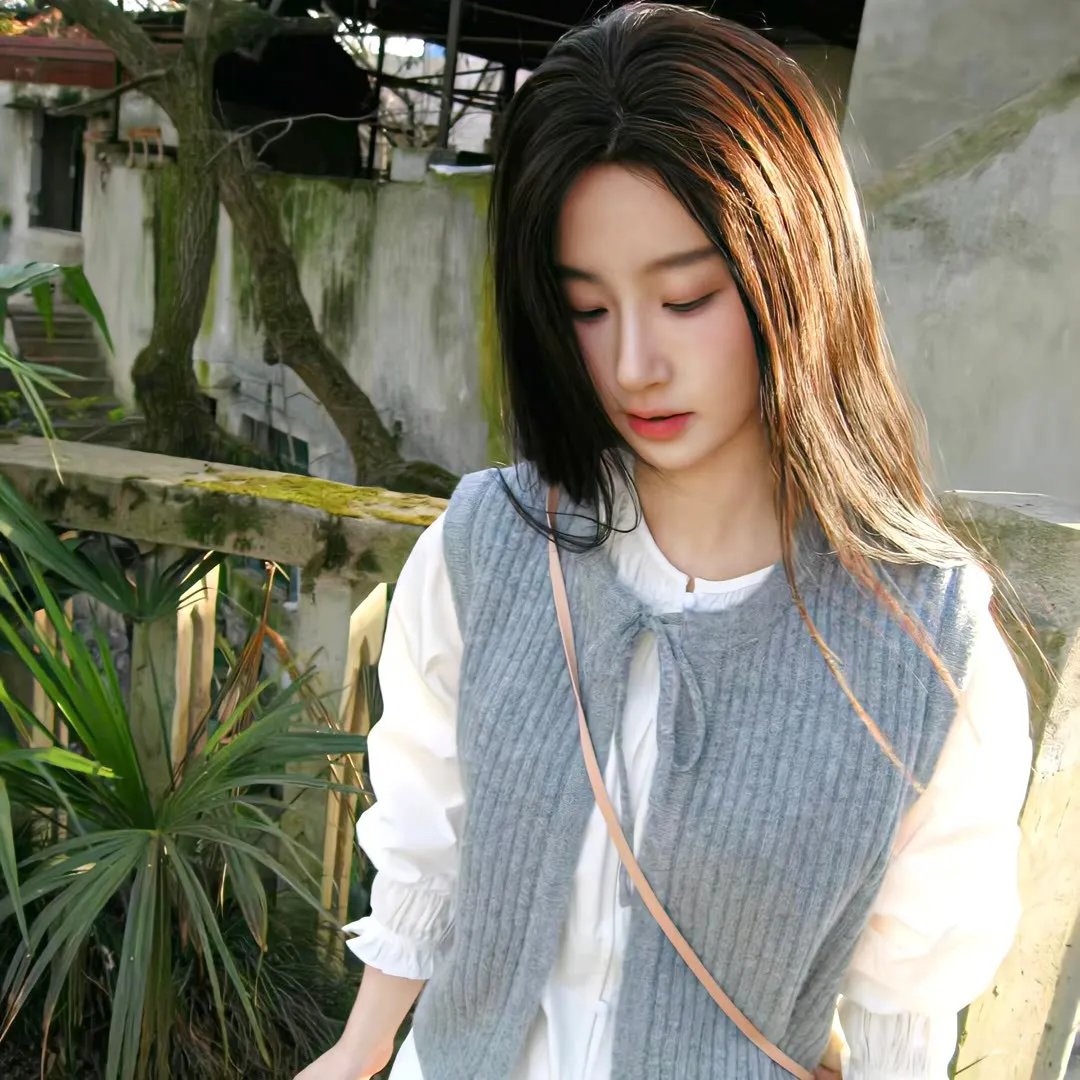 小男友藏不住了