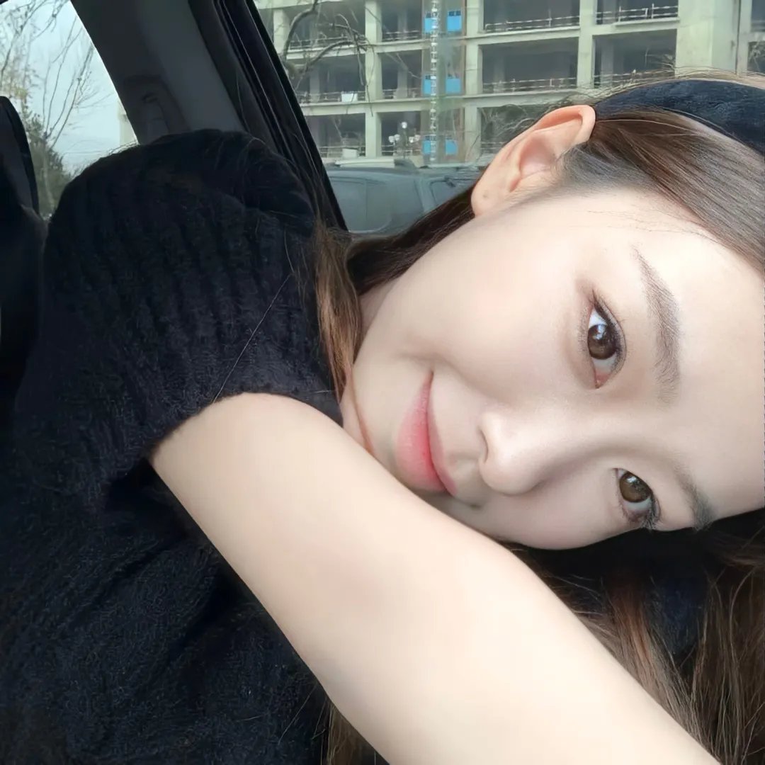 德尔米拉·古维亚上校